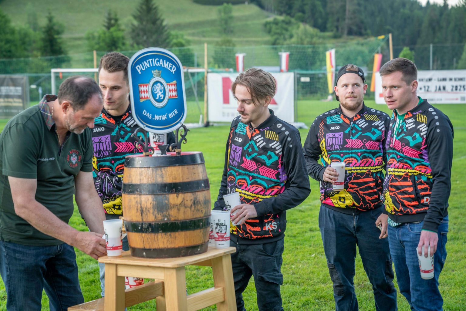 3HintiCup-Bieranstich_0102